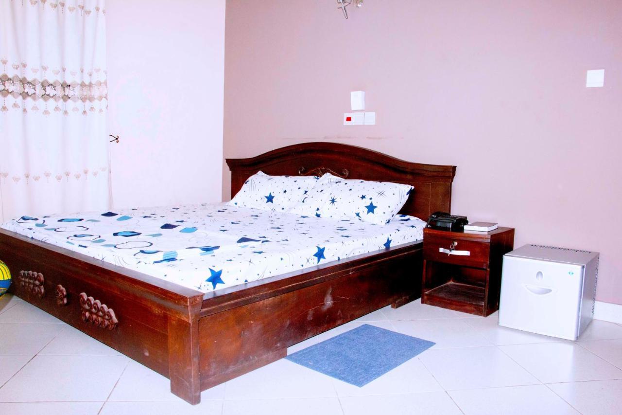 Nora Hotel Cotonou Kültér fotó