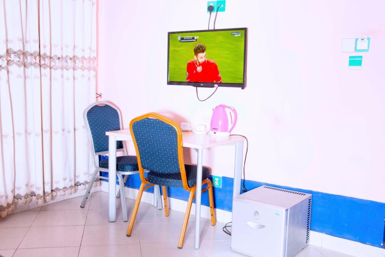 Nora Hotel Cotonou Kültér fotó